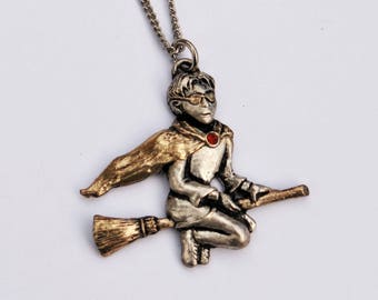 Harry Potter Pendant - Collectable Warner Bros. Harry Potter Pendant 2001 Gold & Silver Plated - Made in England
