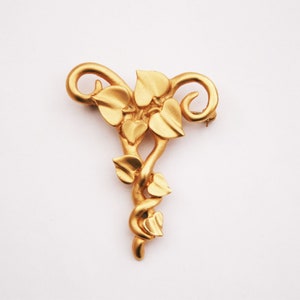 90er Jahre Vintage Matte Gold Efeu Brosche // Damen Vintage Brosche // Made in the UK // Traditionelle Accessoires // Damen Blumen Brosche