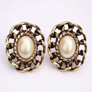 Gold & Faux Pearl Oval Clip-On Earrings - Ladies Clip Ons - Vintage Costume Jewellery - 80's Vintage Earrings