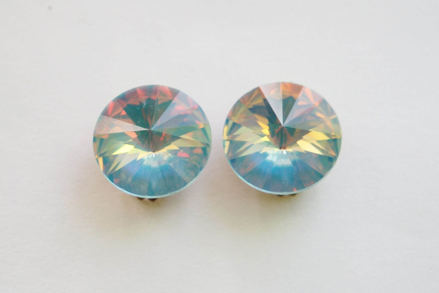 Hypnotic Swarovski Crystal Rivoli Earrings // Iridescent - Etsy UK