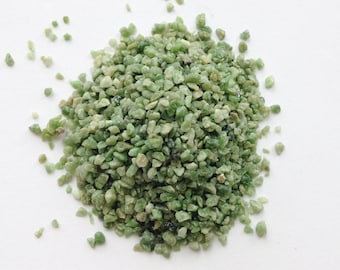 85g Vintage Wyoming Jade Gemstone Chippings / Green Gemstone / Real Jade / Loose Chippings / Jewellery Making / Craft Supplies / Wholesale