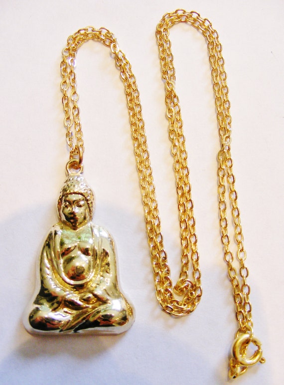 Pendentif Bouddha sur chaîne rétro vintage des années 1970