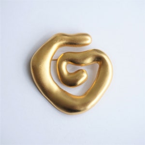 1990's Large Vintage Smooth Matte Gold Plated Ladies Swirl Brooch / Vintage Jewellery / Unusual Clothing Accessories / Gift idea for her