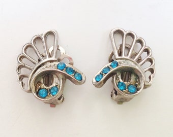 1970's Vintage Blue Crystal Silver Tone Ladies Metal Clip-On Crystal Earrings / Ladies Vintage Retro Costume Jewellery / Unusual Gift Idea