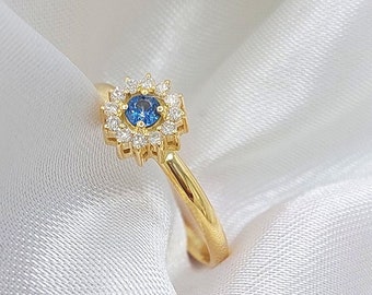 14k Gold Sapphire Engagement Ring with Diamonds/Minimalist Diamonds Ring/Blue Sapphire Rozette Ring/Thin Gold Ring/Dainty Gemstone Gold Ring