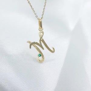 Collar con inicial de oro macizo de 14 k con esmeralda, colgante con letra de oro macizo de 14 k, collar con inicial personalizado para mujer, regalo de joyería personalizado delicado de oro