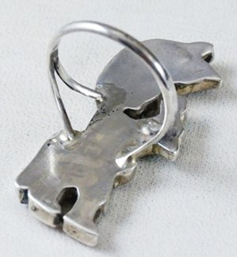 Item #883W Vintage Zuni Multi Stone Inlay Wolf Dancer Silver Ring sz 7 14