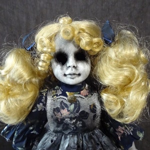 Why Antique Bisque Dolls Are Considered Creepy, Haunted & Scary.. 