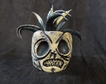 Small Mad Face Planter - Great for an Air Plant or Small Succulent!  Creepy Planter  Macabre Planter  Spooky Planter