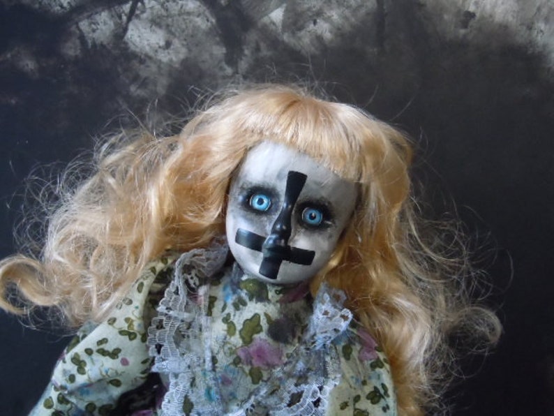 Evil Spooky Creepy Doll #534 Dark Art Horror Collectible Day of the Dollies