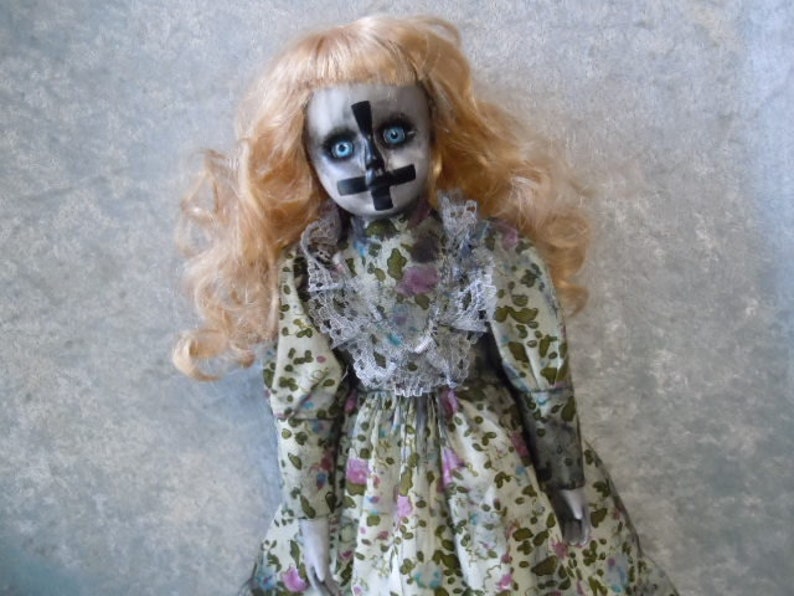 Evil Spooky Creepy Doll #534 Dark Art Horror Collectible Day of the Dollies