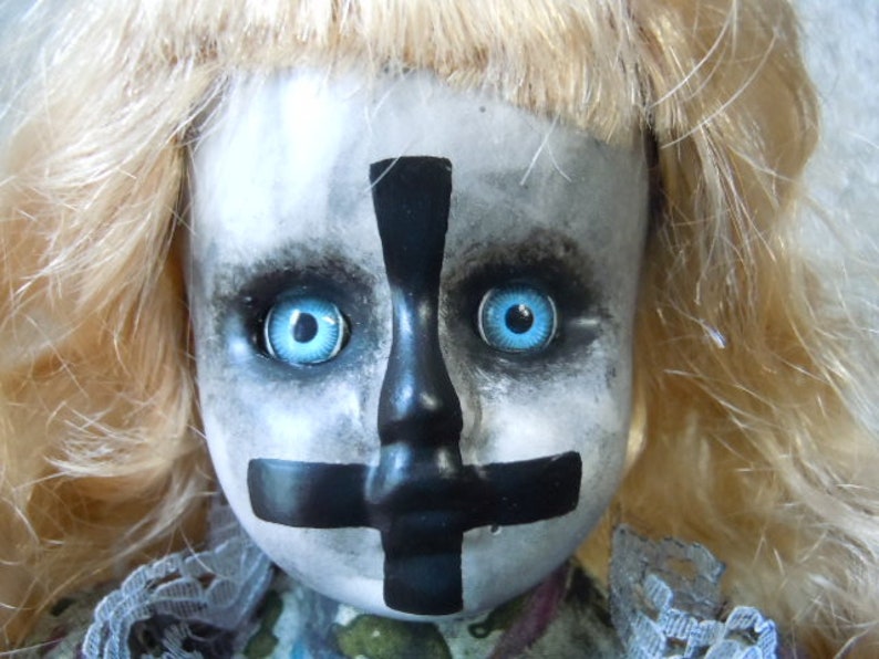 Evil Spooky Creepy Doll #534 Dark Art Horror Collectible Day of the Dollies