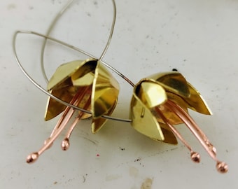 Flower Earrings / Brass Jewelry / Hoop Earrings / Dangle Earrings / Drop Earrings