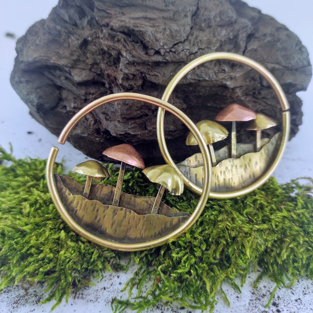 Mushroom Ear Weights / Mushroom Earrings /10 Gauge Tunnel Hangers