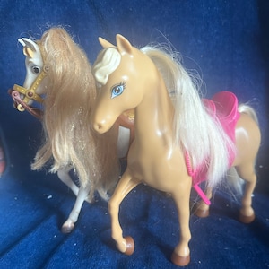 Model Horse Toys Lot of 2 Palomino & Cremello Horses W/Saddles 9" Western Palomino Horse Western Cremello Horse Figure Kid’s Horse Toys