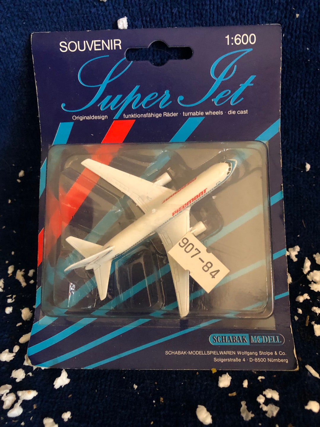 Schabak 1:600 Scale Die Cast Airplane Boeing B 767-201 Super