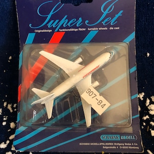 Schabak 1:600 Scale Die Cast Airplane Boeing B 767-201 Super Jet