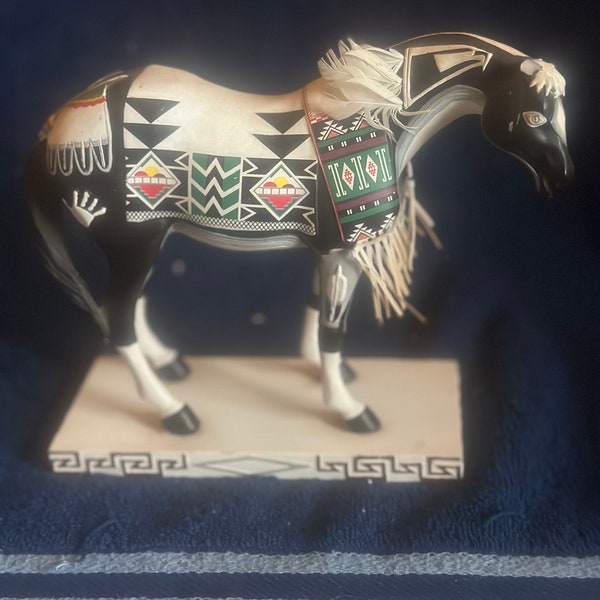Piste de poneys peints n° 1546 Tewa Horse 2004, Tom Tapia Pueblo Artiste à la retraite 2009 Westland Giftware OBJET DE COLLECTION Poney indigène cheval modèle