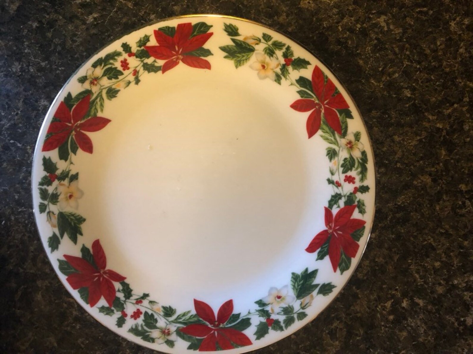 Gibson Everyday Christmas Dinnerware Gibson Poinsettia Holiday Pattern