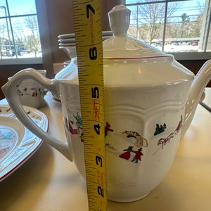 Farberware “White Christmas” Replacement Dinnerware  HOSTESS TEA POT by Katherine Babanovsky 1995 Holiday Serveware Christmas Tea Pot