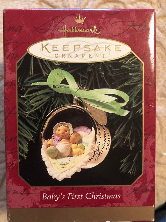 Hallmark /"Grandmother/" Ornament Dated 1995
