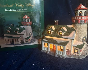 O’Well Heartland Valley Village Coastal Christmas Village Lighthouse 7 3/4” H Medium SZ Maritime Porcelain Lighted Building Christmas House
