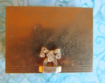 Volupte Brass Powder Compact ~ Art Deco Rhinestone Bow ~ 1930s - 1940s