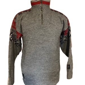 Dale of Norway, Norwegian wool sweater made in Norway. Size M