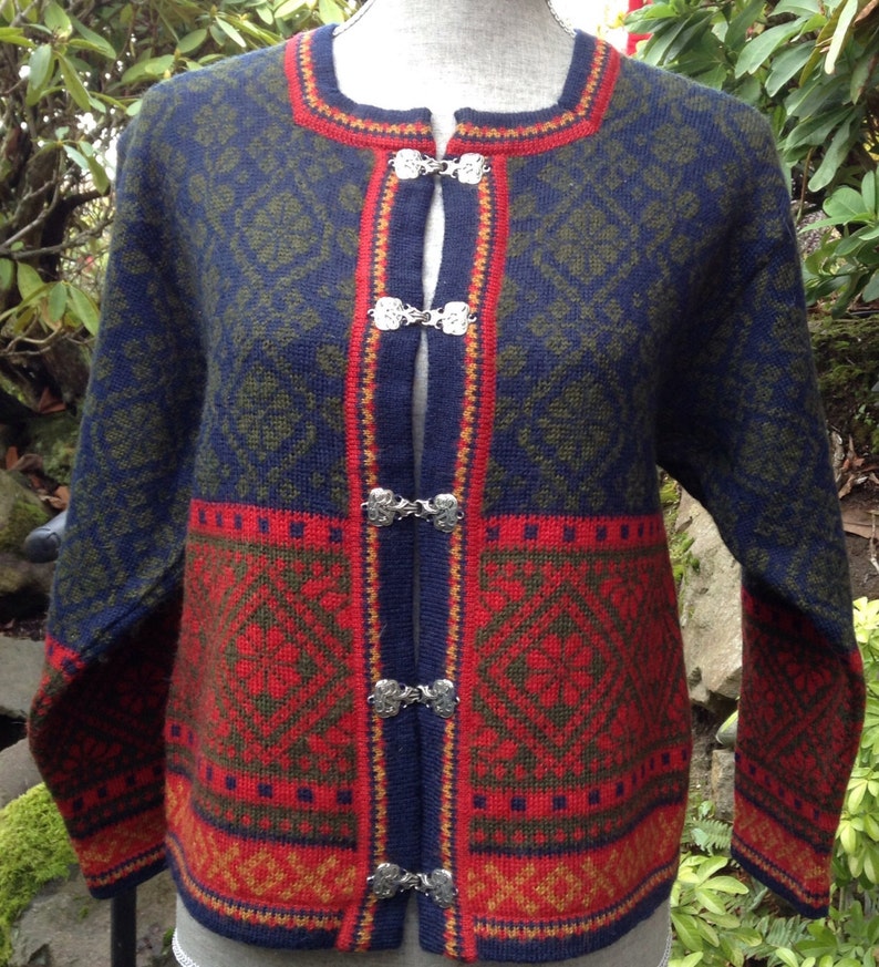 Skjaevelan of Norway Wool Jacquard Cardigan Sweater Blue Red Olive Gold sz XS image 2