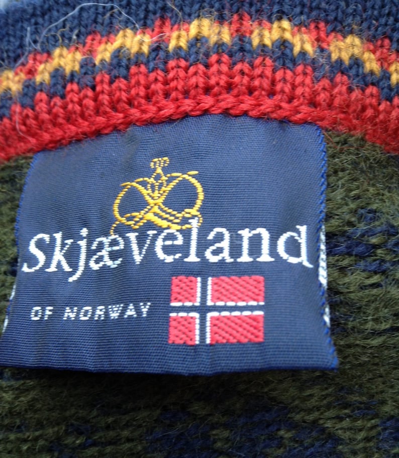 Skjaevelan of Norway Wool Jacquard Cardigan Sweater Blue Red Olive Gold sz XS image 5