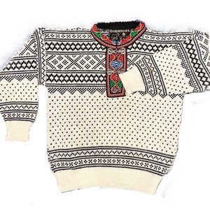 Cream and black  Norlaender children&#39;s sweater, made in Norway size 6