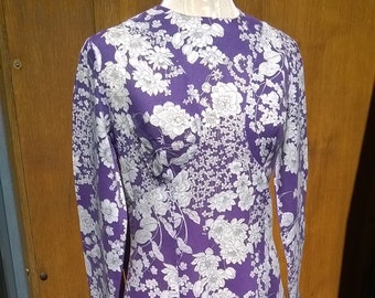Vintage 60er Jahre lila und weiß Floral Baumwolle Sommerkleid