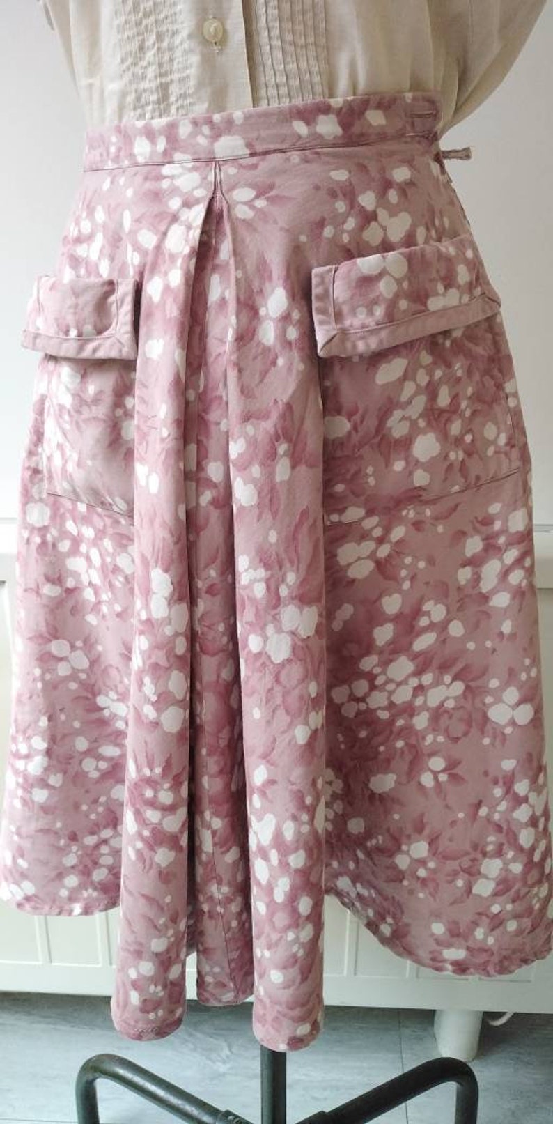 Vintage Rare 50s Novelty Print Inverted Pleat Skirt