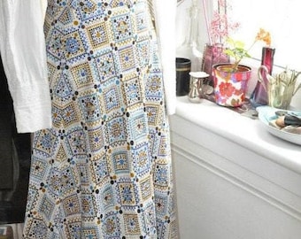 Vintage 70s Geometric Print Prairie Style Maxi Skirt