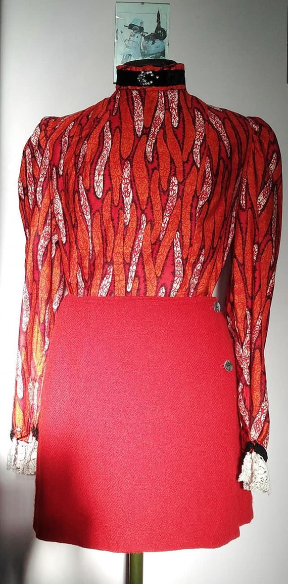 Vintage Red Psychedelic 60s Handmade Victoriana Bl