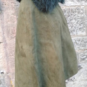 Vintage 60s Green Suede and Faux Fur Cape image 5