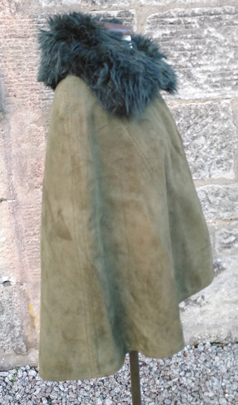 Vintage 60s Green Suede and Faux Fur Cape image 5
