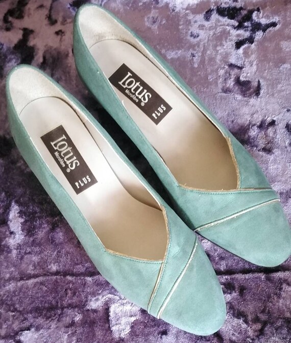 Vintage 80s Aqua Suede Court Shoes - image 1