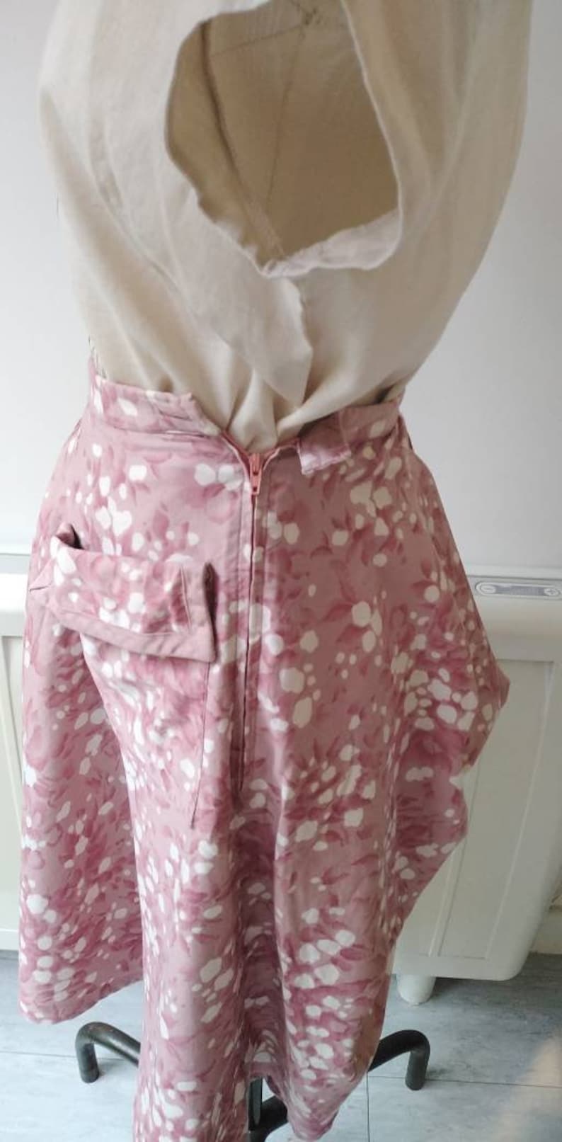 Vintage Rare 50s Novelty Print Inverted Pleat Skirt