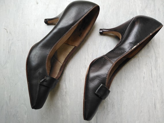 Vintage Late 50s/Early 60s Chocolate Brown Heels - image 3