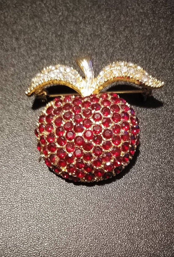 Vintage 60s Gold tone and Red Diamante Apple Broo… - image 2