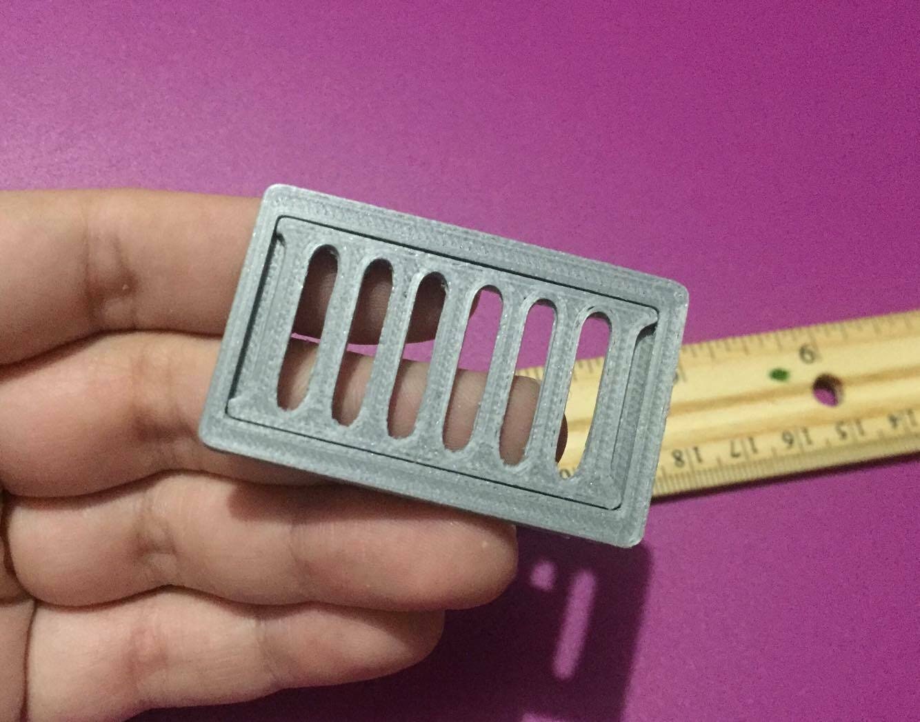 Cubierta de drenaje de agua pluvial figura de acción | Etsy