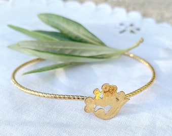 Gold bangle with mimosa flower