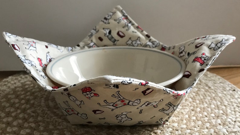 Gifts under 10 dollars Reversible Tiny Puppies Cream Microwave Bowl Cozy Table Protector Microwave Pad,Cold Food Cozy all cotton