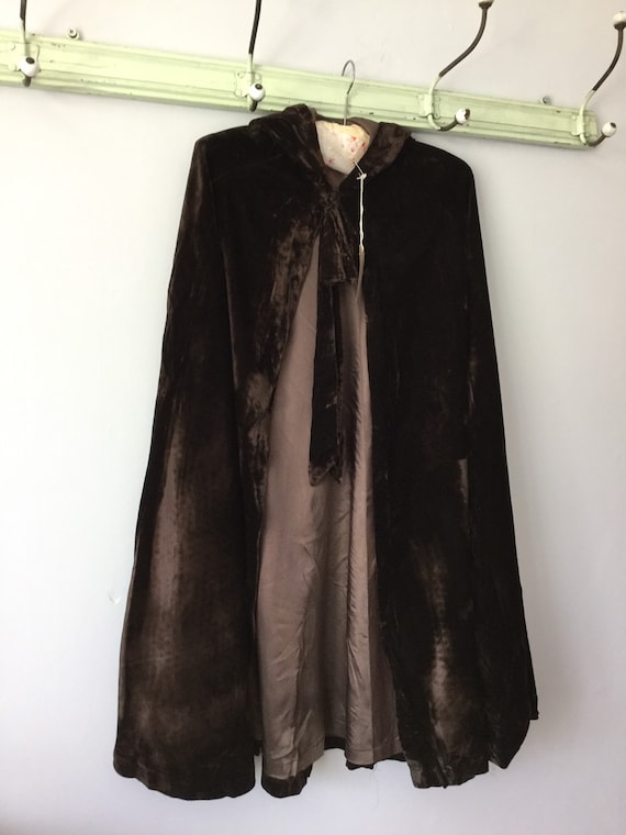Victorian silk velvet cape/capelet/cloak