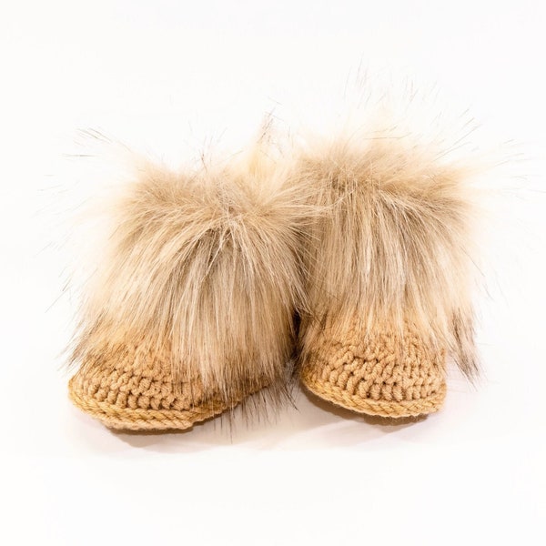 Chaussons d'hiver en fourrure, chaussons en fourrure neutre, chaussons pour bébé, chaussons dorés, bottines Ugg bébé, chaussures bébé, chaussons nouveau-né, cadeau bébé, cadeau bébé garçon