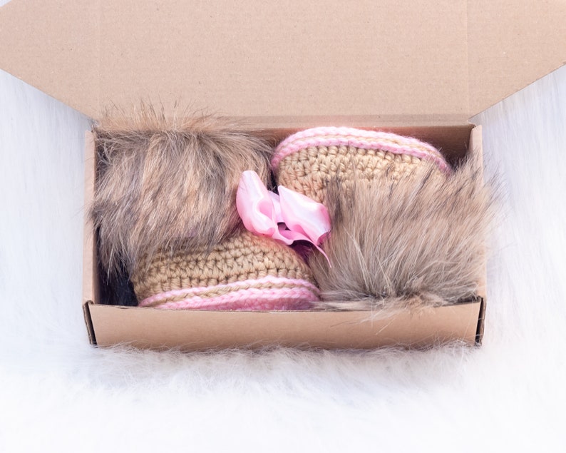 Gold and pink Baby girl Faux fur Booties with bows, Crochet baby booties, Newborn girl winter shoes, Baby girl gift, Preemie girl booties image 5