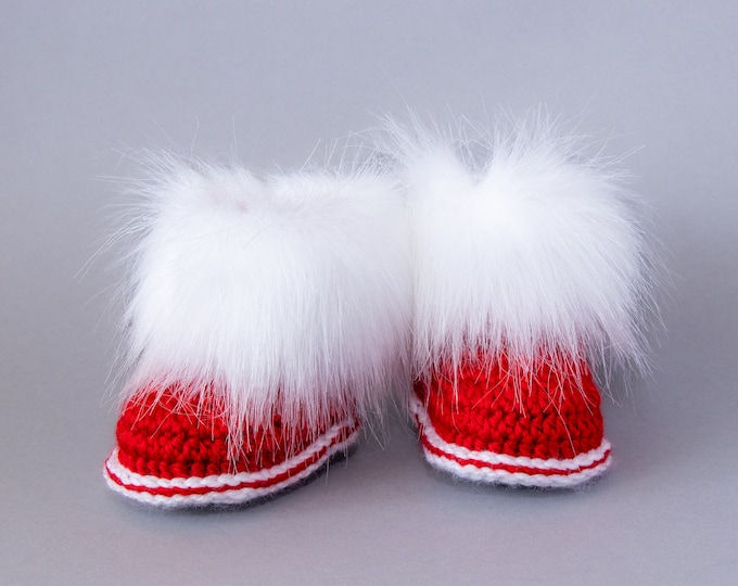 Baby first christmas booties, Crochet baby booties, Baby winter boots, Newborn booties, Preemie shoes, Faux fur booties, Baby crib shoes