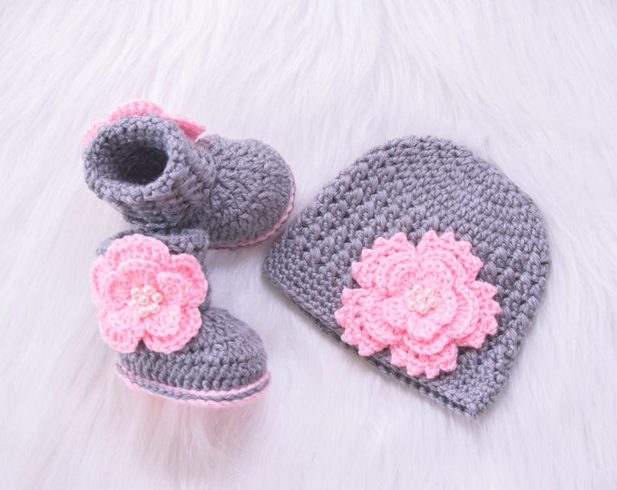 Gray and Pink Baby Girl Flower Hat and Booties, Newborn hat and booties, Preemie girl outfit, Crochet booties, Flower hat, Baby Girl gift