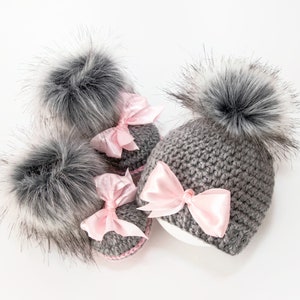 Gray and pink baby girl pom pom hat and fur booties with bows, Newborn Girl gift, Baby girl booties, Baby girl hat, Preemie girl outfit image 1